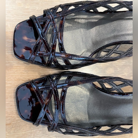 Stuart Weitzman “Tangle”, Cognac sandals. - Picture 2 of 5